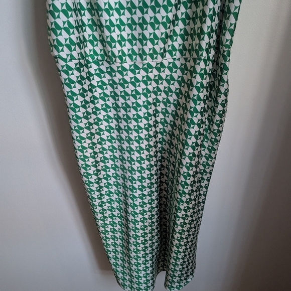 AVA & VIV Green White Geometric Design Feminine Casual Midi Dress Size 1X - Picture 4 of 12